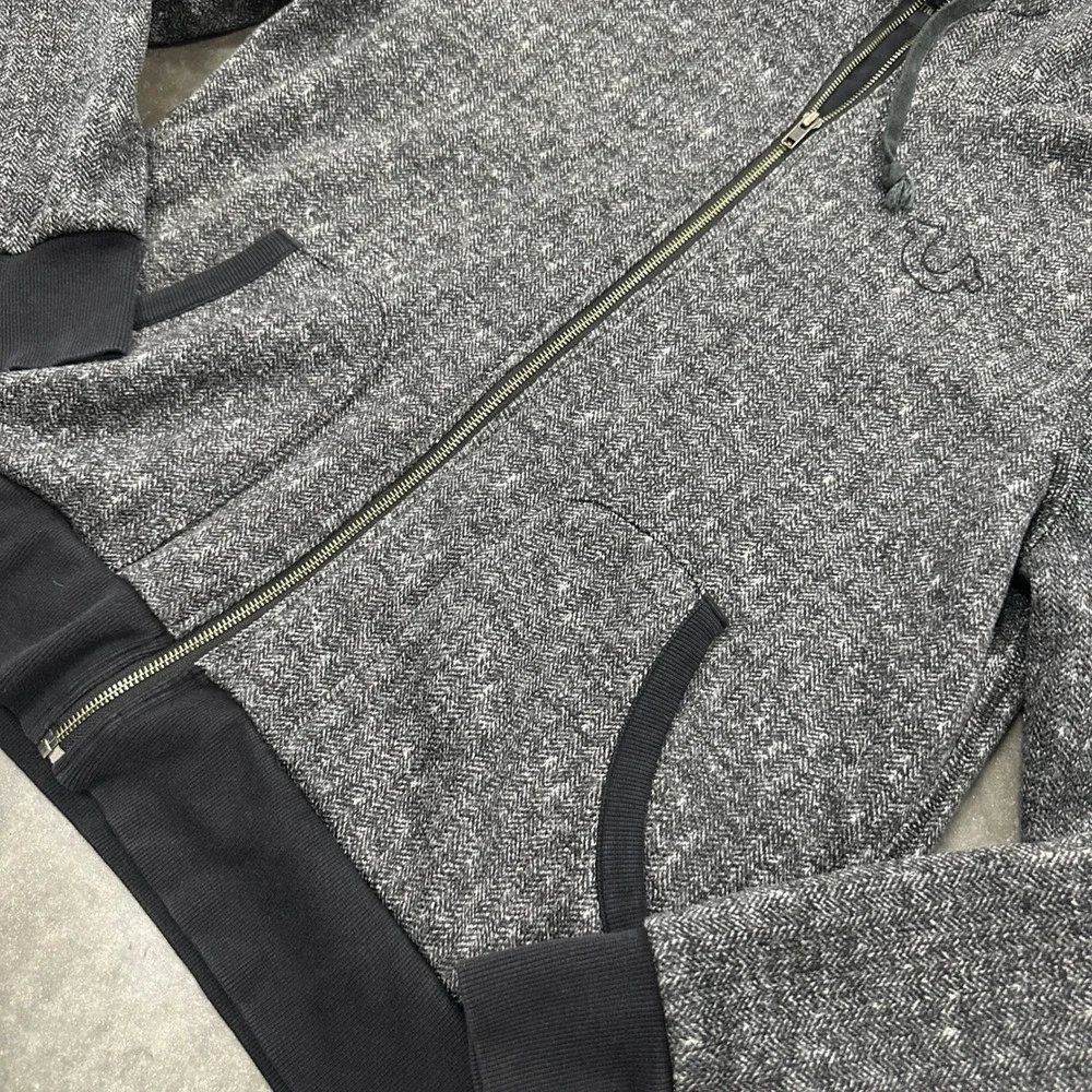 True Religion Mens Large Gray Herringbone Tweed Knit Full Zip Hoodie Horseshoe